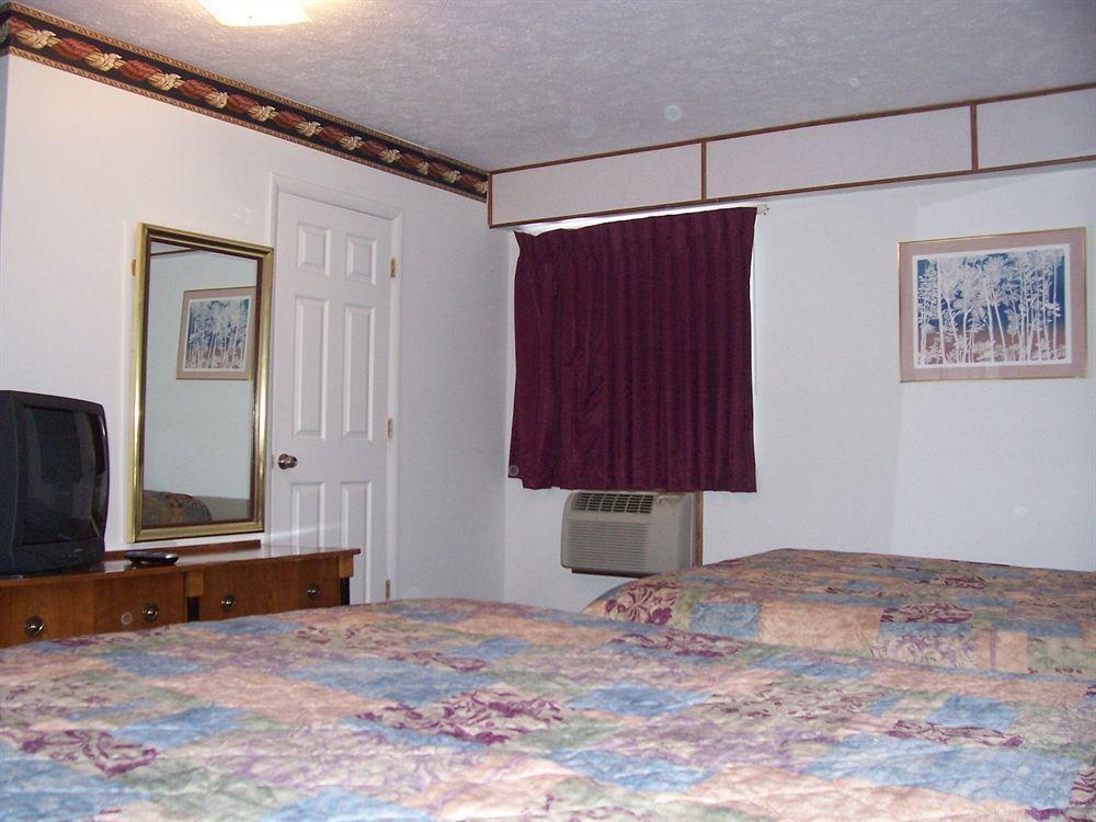 North Country American Inn Kalkaska Ngoại thất bức ảnh