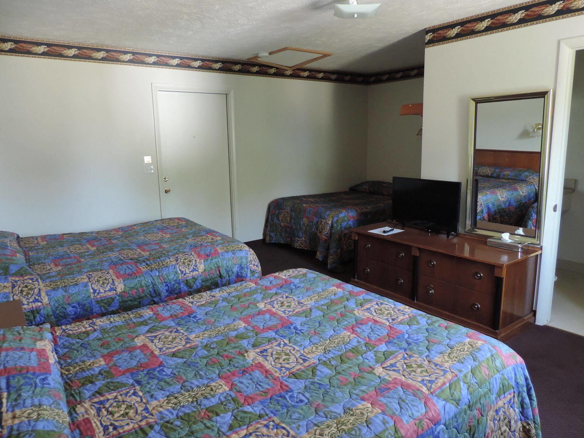 North Country American Inn Kalkaska Ngoại thất bức ảnh