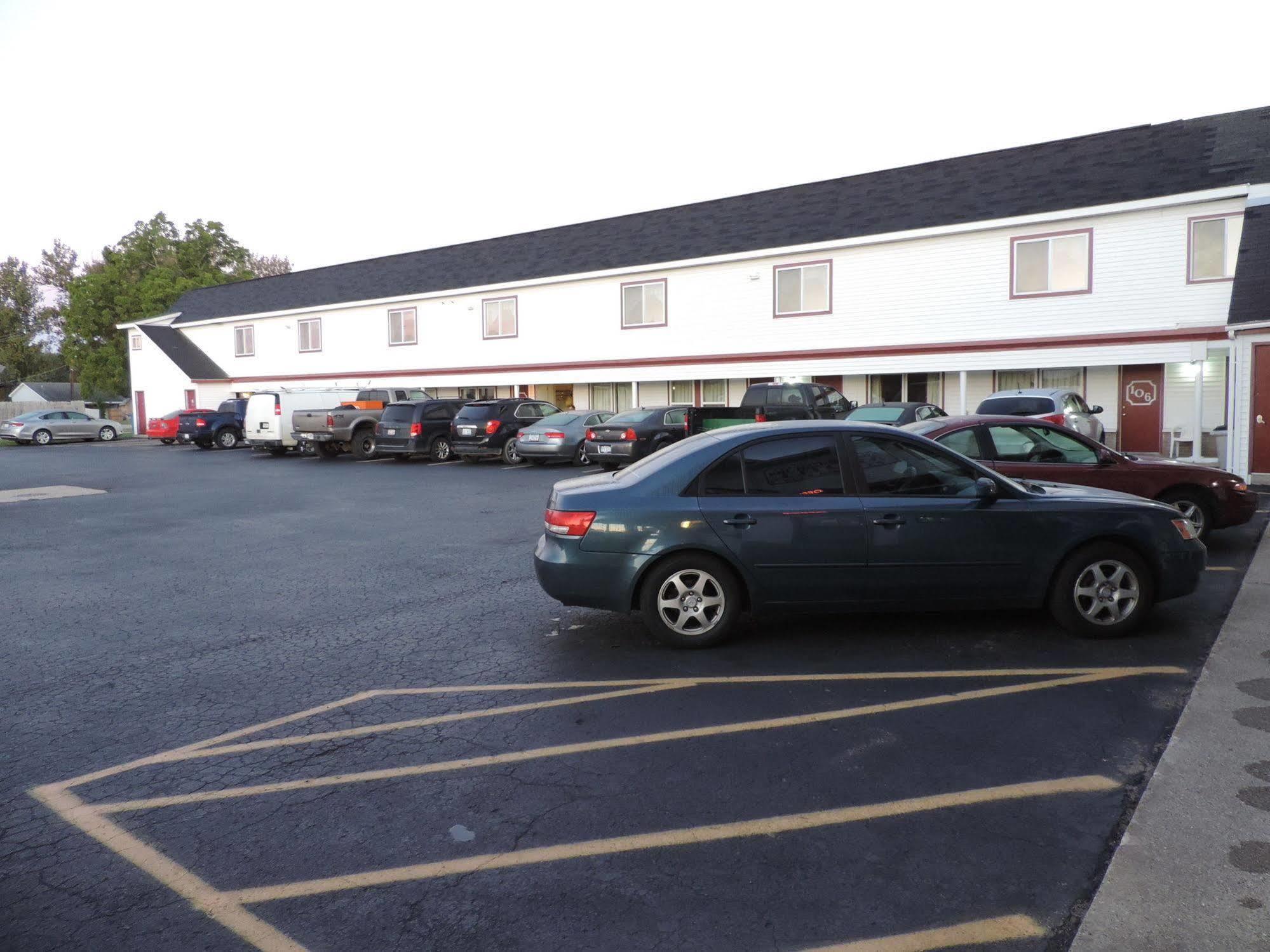 North Country American Inn Kalkaska Ngoại thất bức ảnh