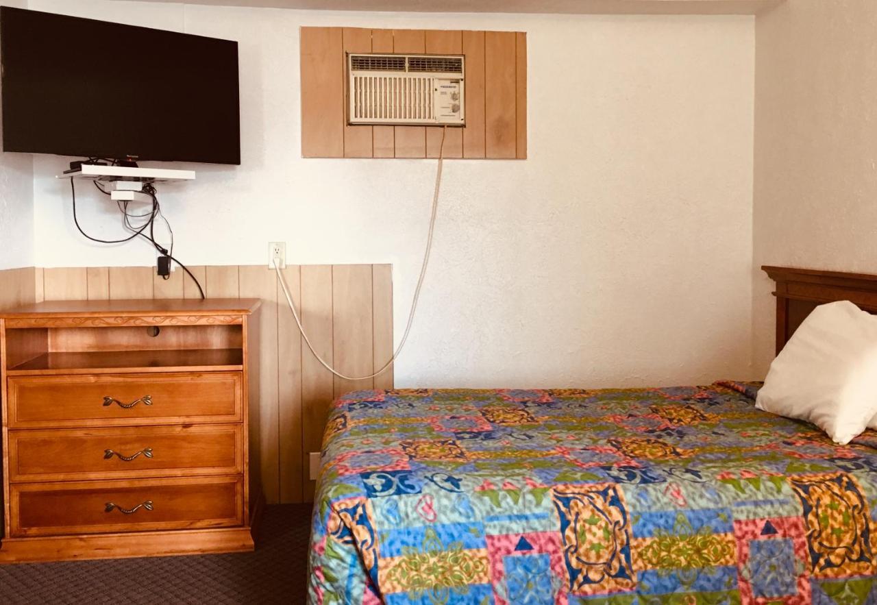 North Country American Inn Kalkaska Ngoại thất bức ảnh