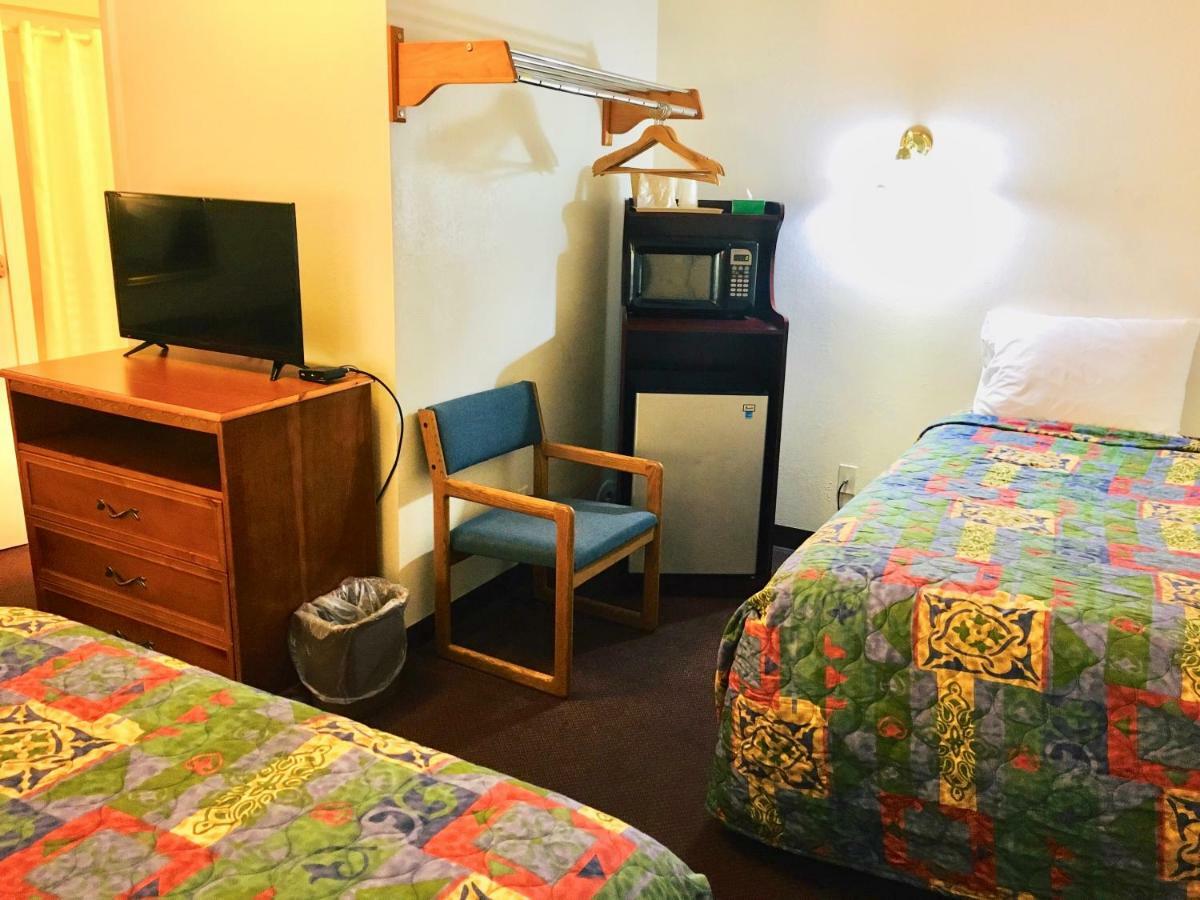 North Country American Inn Kalkaska Ngoại thất bức ảnh