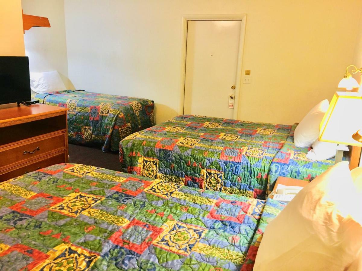 North Country American Inn Kalkaska Ngoại thất bức ảnh