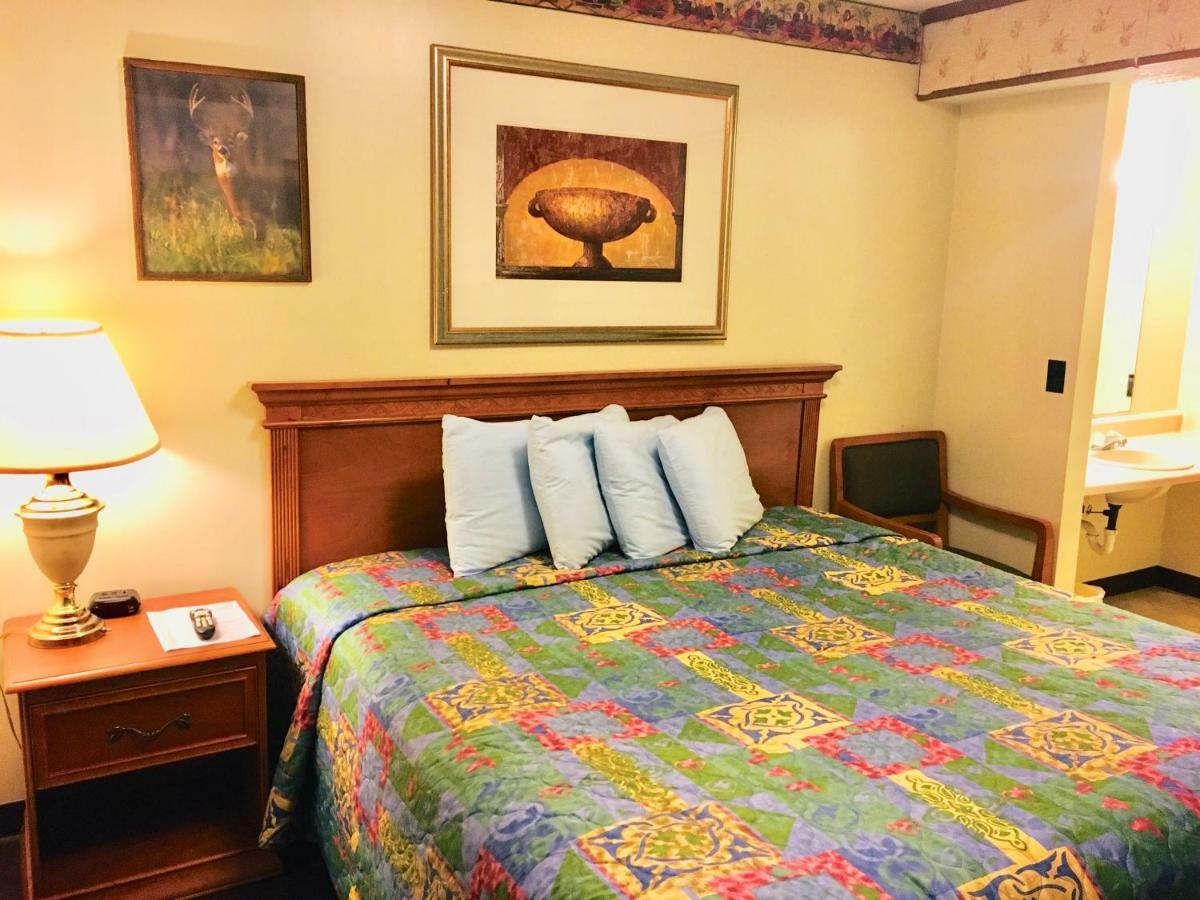 North Country American Inn Kalkaska Ngoại thất bức ảnh